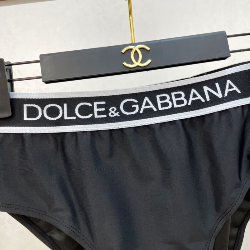 D&G